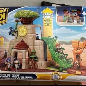 Hasbro Star Wars Tenoo Jedi Temple Playset - Green, Brown